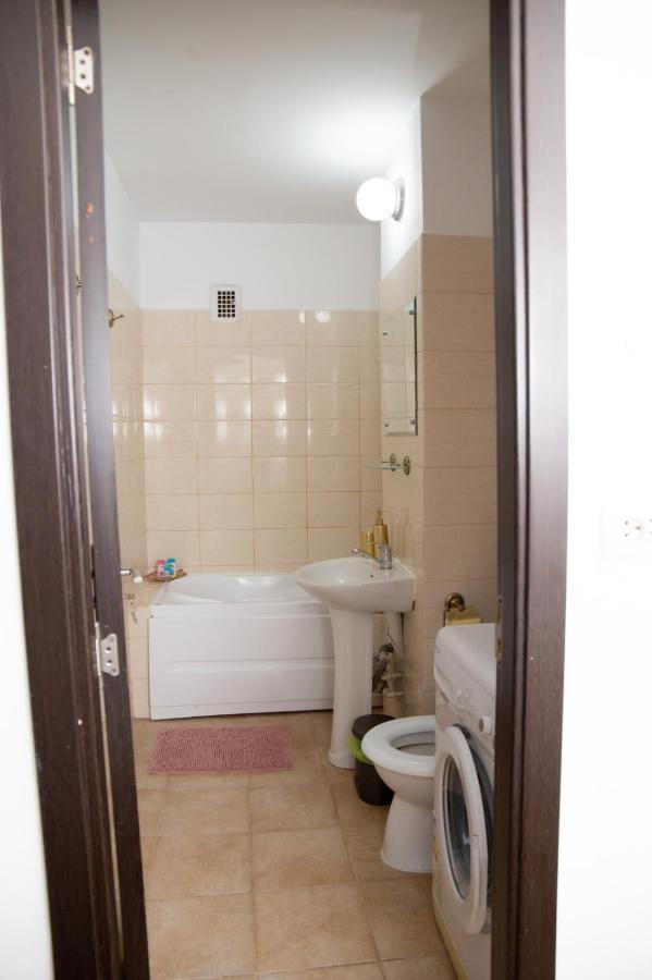 City Central Studio , Ploieşti Buitenkant foto